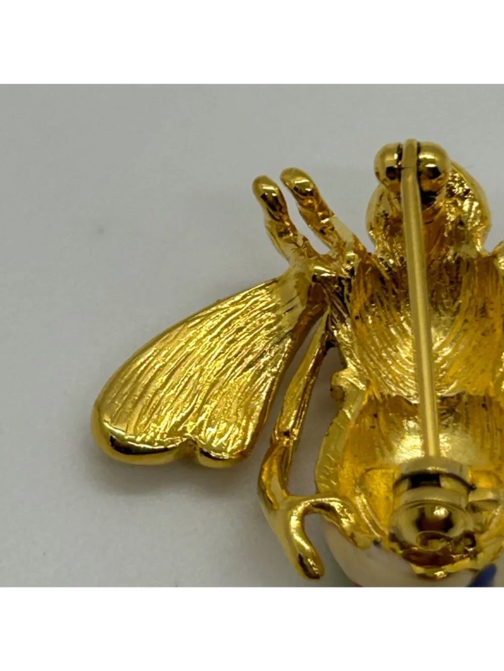 Joan Rivers Bee Brooch Lots of Love Enamel Hearts Multi-Color Rhinestone Insect